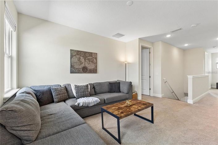 Image No.27-5 Bed Property for sale