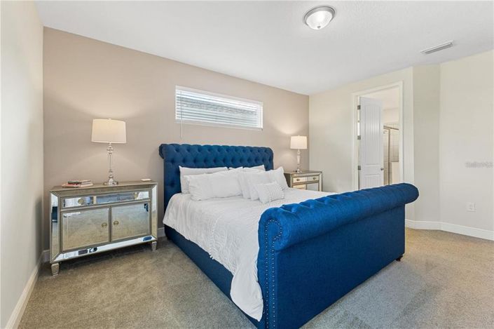 Image No.32-5 Bed Property for sale