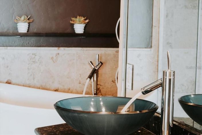 Image No.34-2 Bed Property for sale