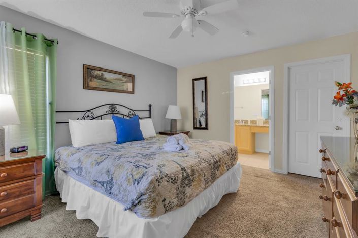 Image No.30-7 Bed Property for sale