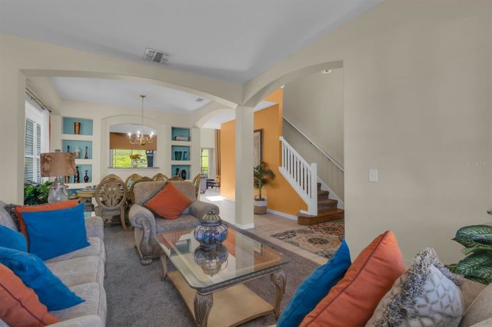 Image No.7-7 Bed Property for sale