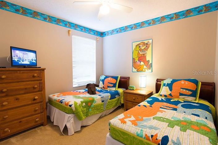 Image No.12-7 Bed Property for sale