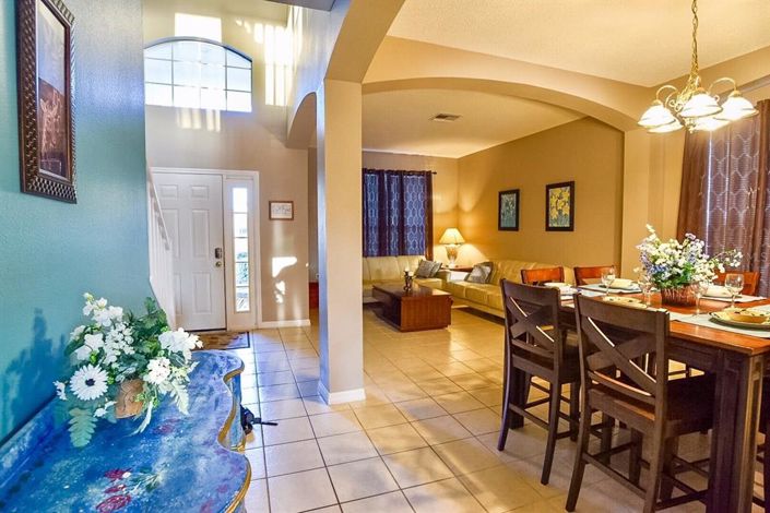 Image No.2-7 Bed Property for sale