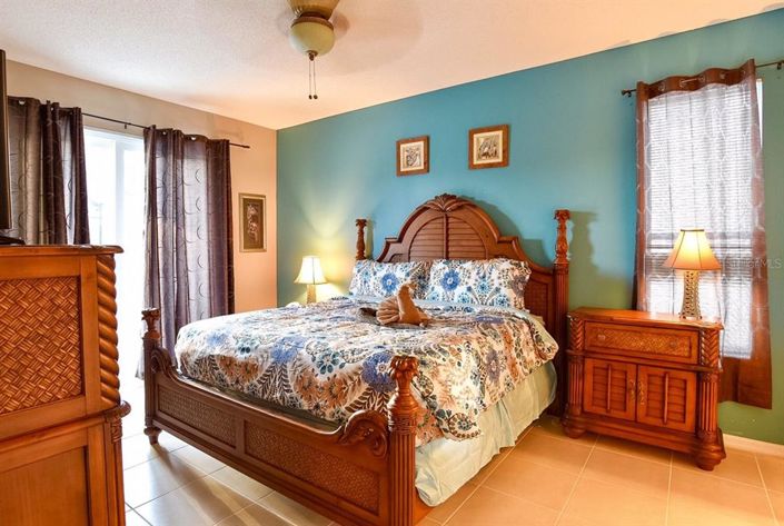 Image No.7-7 Bed Property for sale