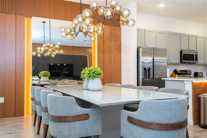 Image No.22-9 Bed Property for sale