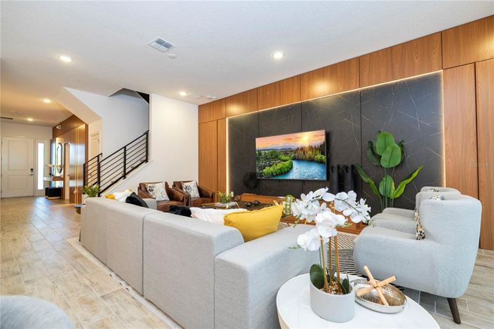 Image No.25-9 Bed Property for sale