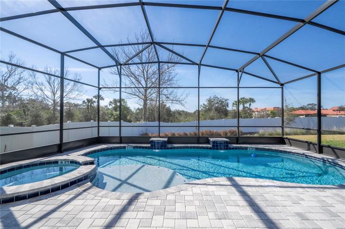 Image No.43-9 Bed Property for sale