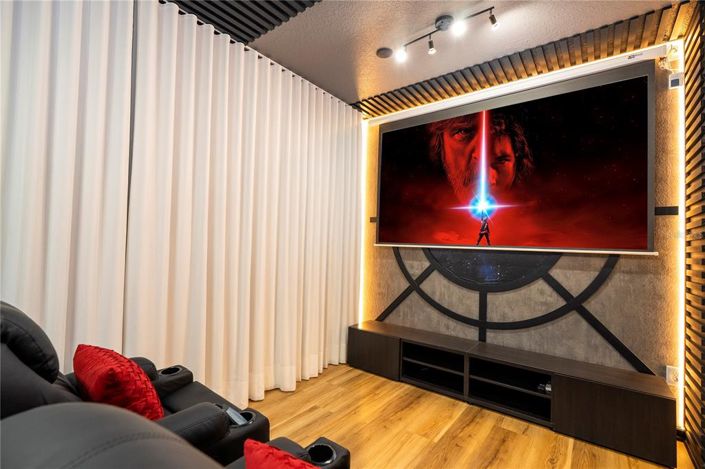 Image No.53-9 Bed Property for sale