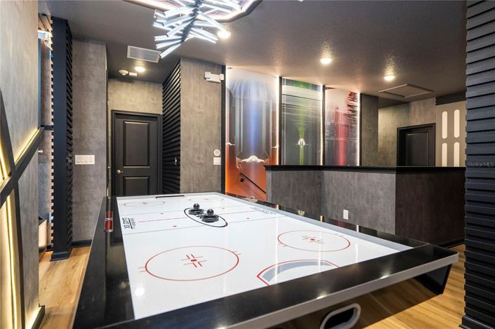 Image No.54-9 Bed Property for sale