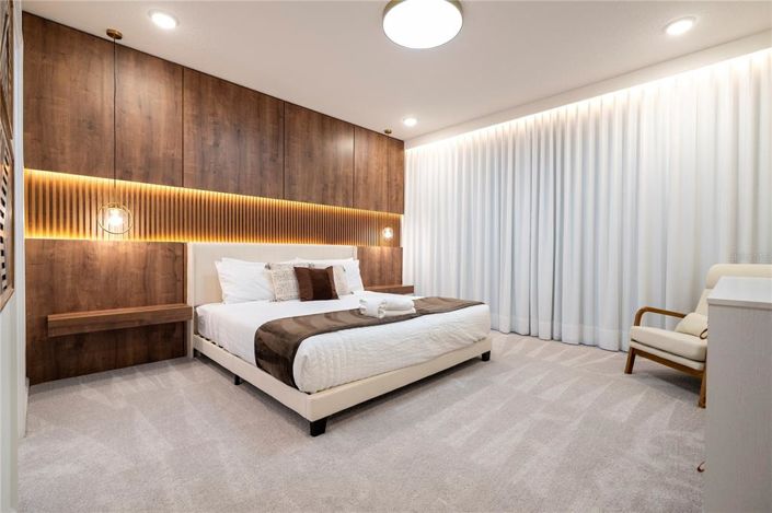 Image No.55-9 Bed Property for sale