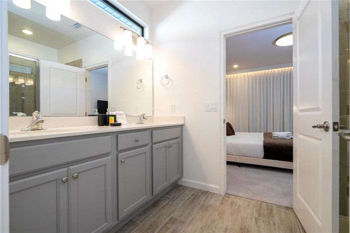 Image No.58-9 Bed Property for sale