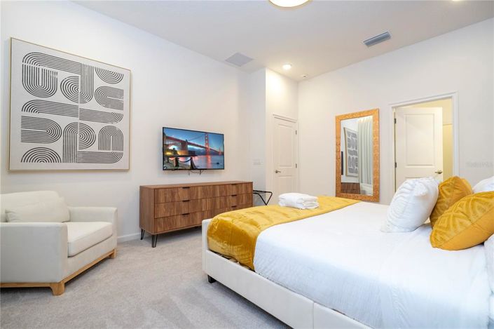 Image No.7-9 Bed Property for sale