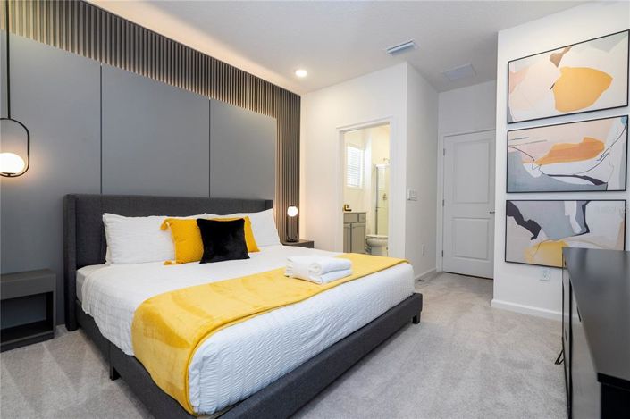 Image No.80-9 Bed Property for sale