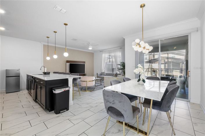 Image No.10-4 Bed Townhouse for sale