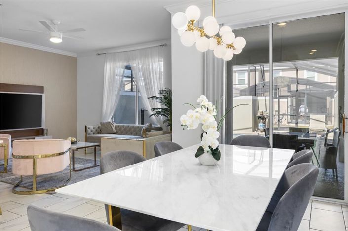 Image No.13-4 Bed Townhouse for sale