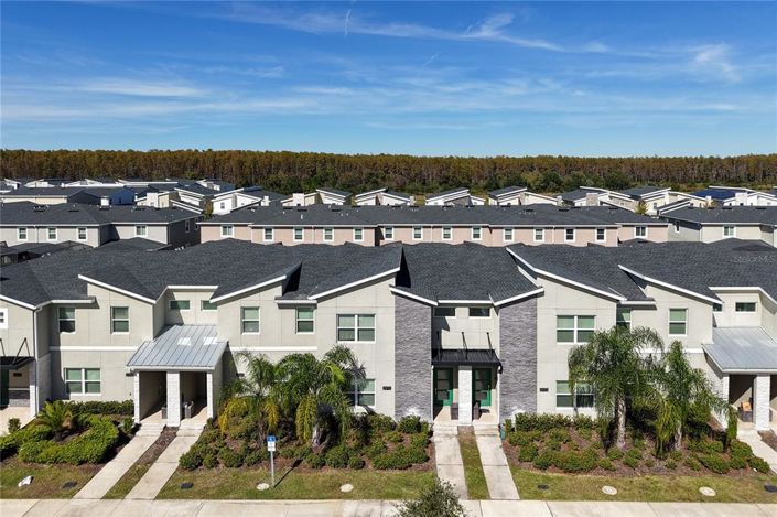 Image No.2-4 Bed Townhouse for sale