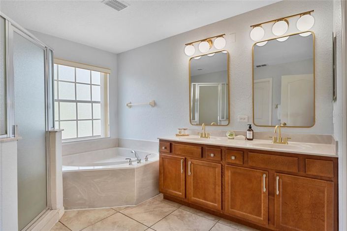 Image No.5-Propriété de 5 chambres à vendre à Davenport