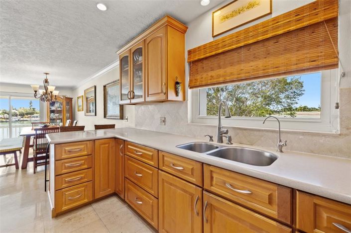 Image No.17-3 Bed Property for sale