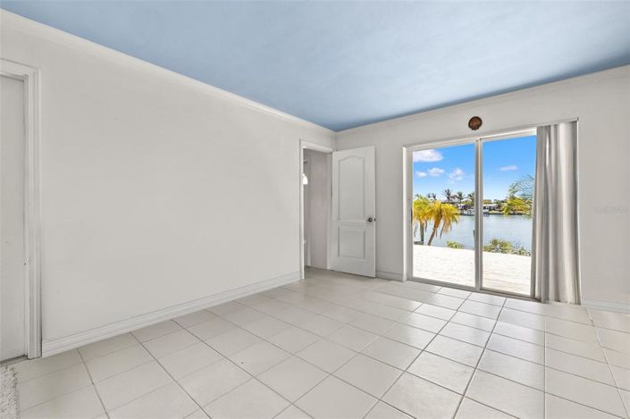 Image No.24-3 Bed Property for sale