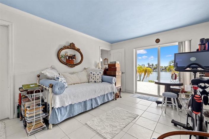 Image No.25-3 Bed Property for sale