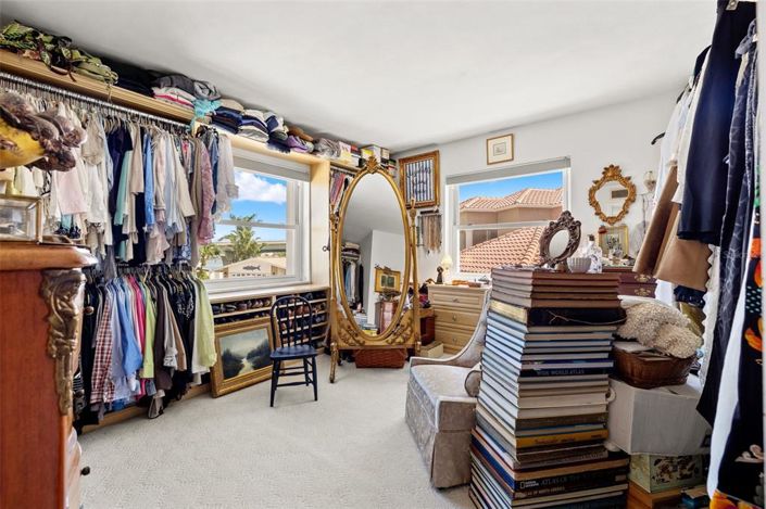 Image No.28-3 Bed Property for sale