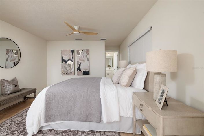 Image No.12-3 Bed Property for sale