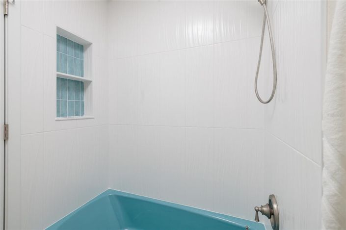 Image No.18-3 Bed Property for sale