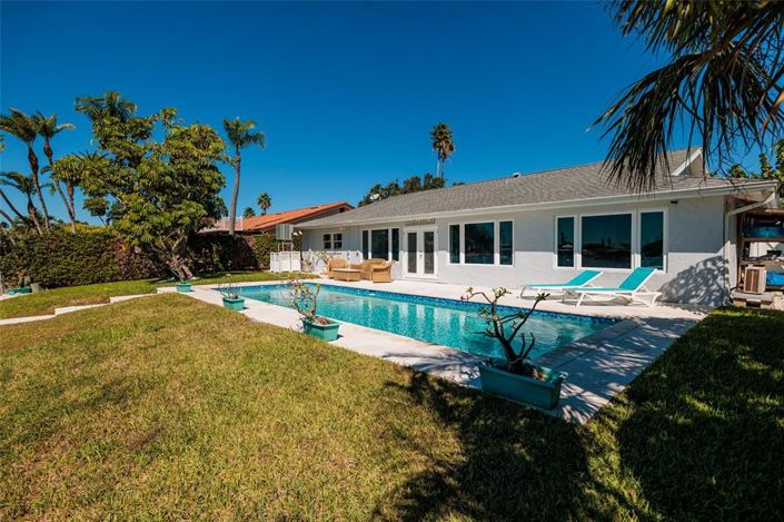 Image No.27-3 Bed Property for sale