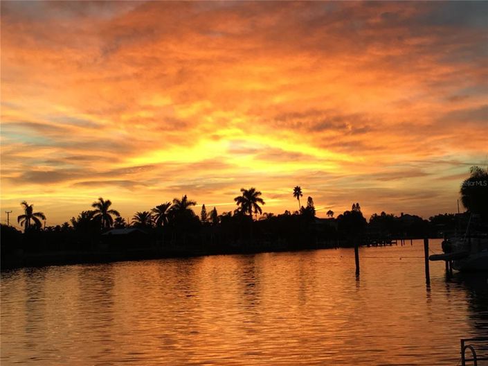 Image No.47-3 Bed Property for sale