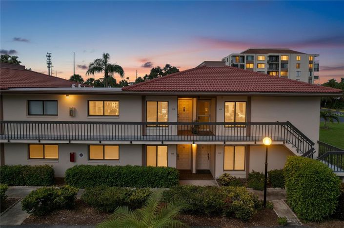 Image No.2-2 Bed Property for sale