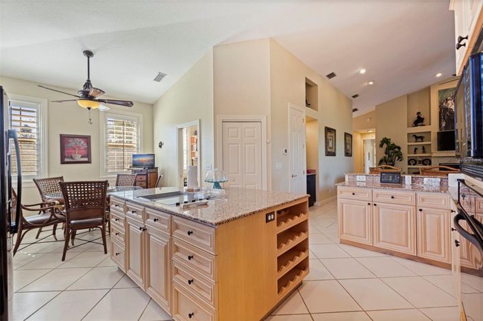 Image No.34-Propriété de 4 chambres à vendre à Floride