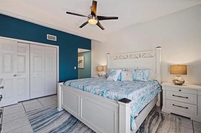 Image No.8-2 Bed Property for sale