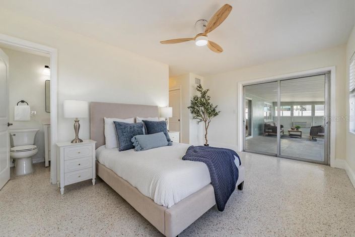 Image No.13-3 Bed Property for sale