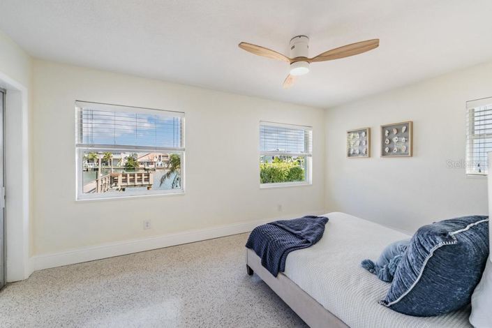 Image No.15-Propriété de 3 chambres à vendre à Treasure Island