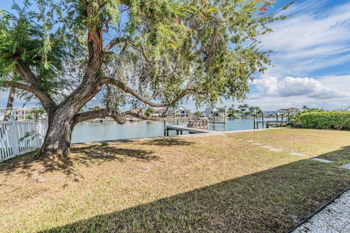 Image No.40-3 Bed Property for sale