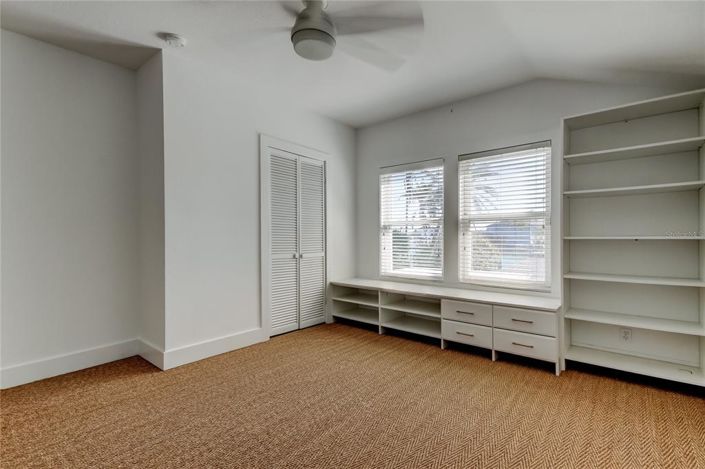 Image No.26-3 Bed Property for sale