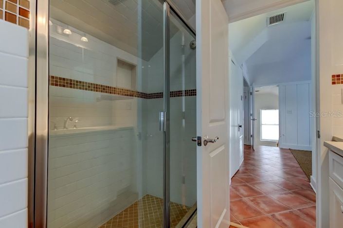 Image No.28-3 Bed Property for sale