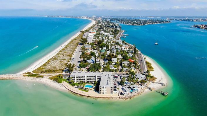 Image No.41-3 Bed Property for sale