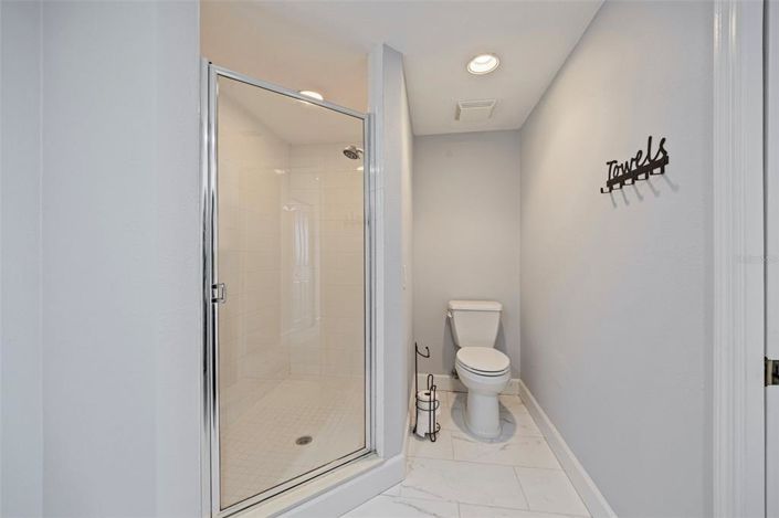 Image No.26-2 Bed Property for sale