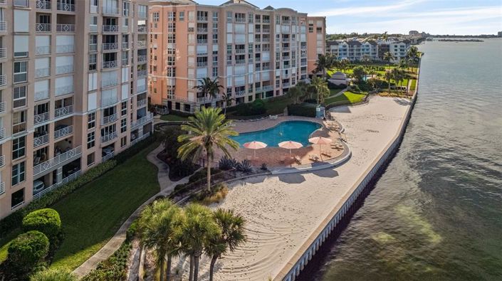 Image No.44-2 Bed Property for sale