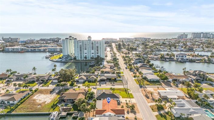 Image No.13-3 Bed Property for sale