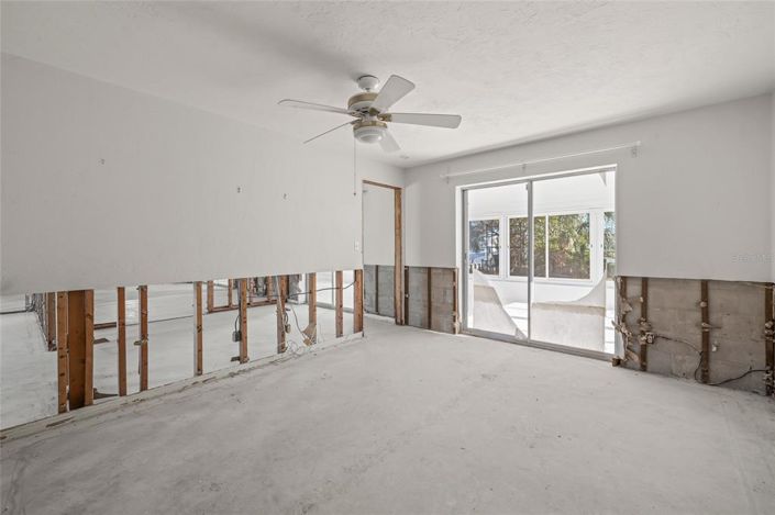 Image No.15-3 Bed Property for sale