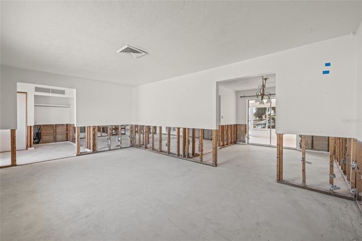 Image No.20-3 Bed Property for sale