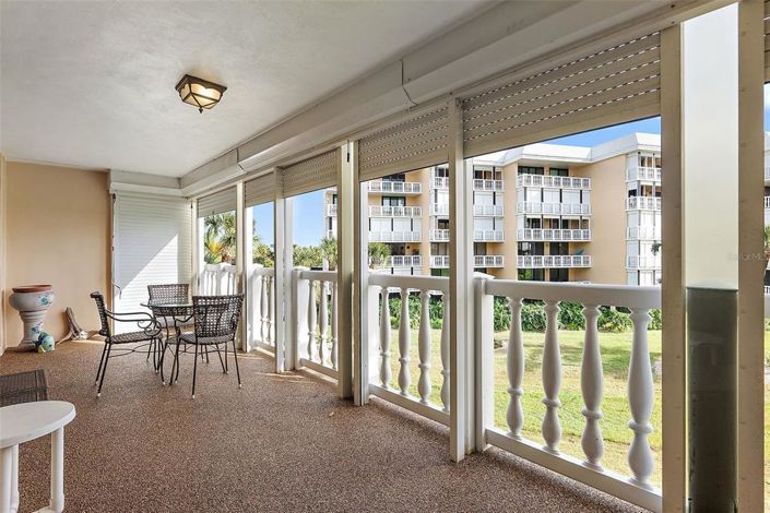 Image No.17-2 Bed Property for sale