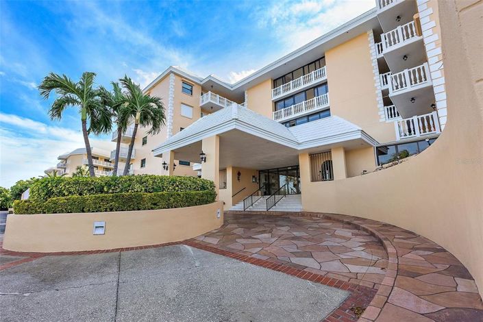 Image No.19-2 Bed Property for sale