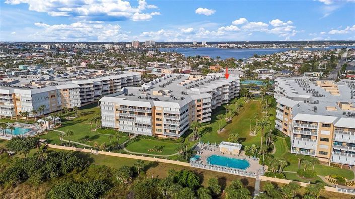 Image No.3-2 Bed Property for sale