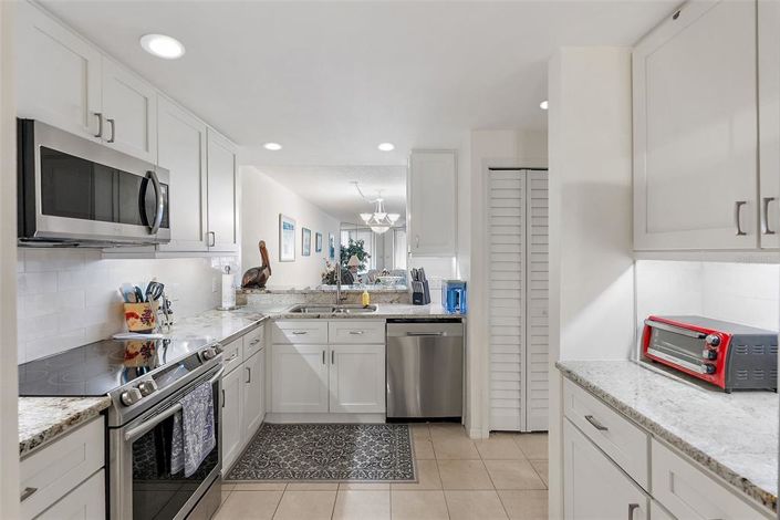 Image No.6-2 Bed Property for sale