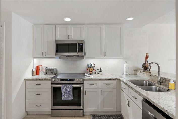 Image No.7-2 Bed Property for sale