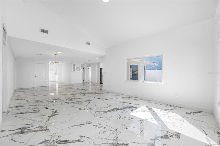 Image No.13-3 Bed Property for sale