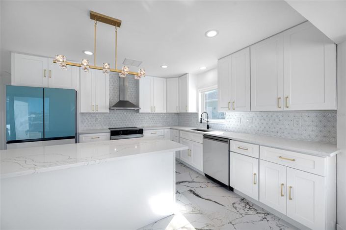 Image No.15-3 Bed Property for sale